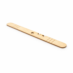 Drevený držiak na knôty - na centrovanie a fixáciu knôtu