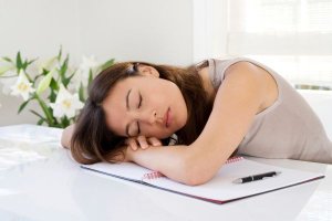 AKO PREKONAŤ JARNÚ ÚNAVU - prírodná energia z esenciálnych olejov