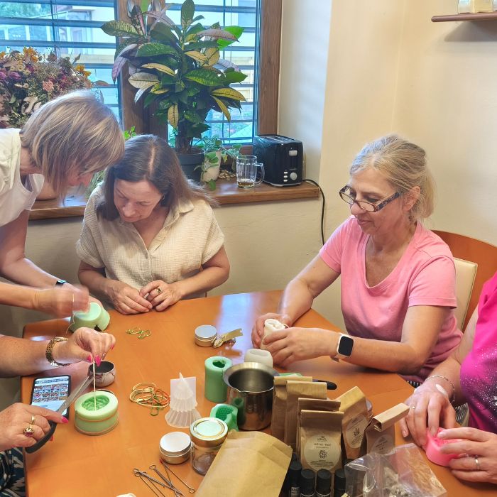 WORKSHOP - kurz výroby sviečok – kreatívny zážitok pre malé skupiny