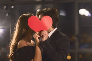 ESENCIÁLNE OLEJE S AFRODIZIAKÁLNYMI ÚČINKAMI - prebudia vášeň a harmóniu