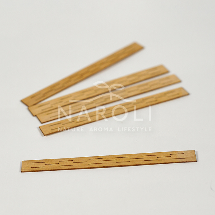 Drevené knôty perforované, dĺžka 100 mm, 5 ks - Rozmer: na sviečky pr. 40 – 50 mm