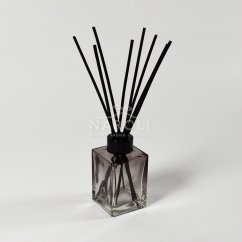 Sklenená hranatá fľaška, dymová, s uzáverom, na difuzér, 100 ml